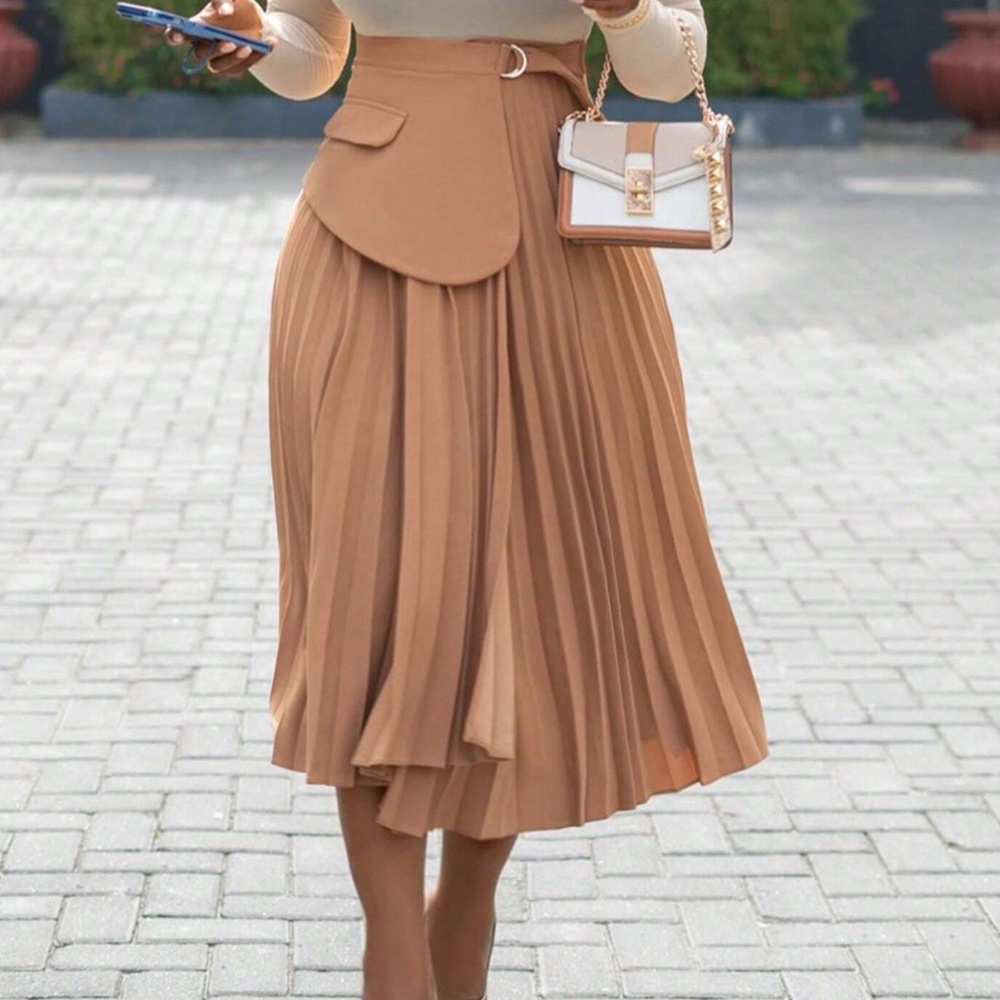 Classic Camel Tie Pleated Maxi Skirt - Picture 3 of 5